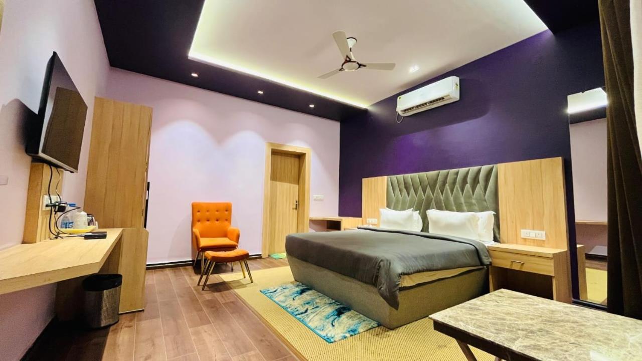 Sargawa The Palace Resort Ambikapur Buitenkant foto